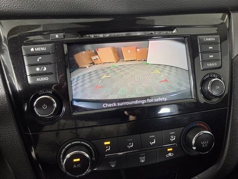 Used 2022 Nissan Rogue Sport S FWD image 12