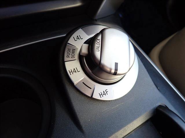 Used 2016 Toyota 4Runner Limited AWD/4WD image 19