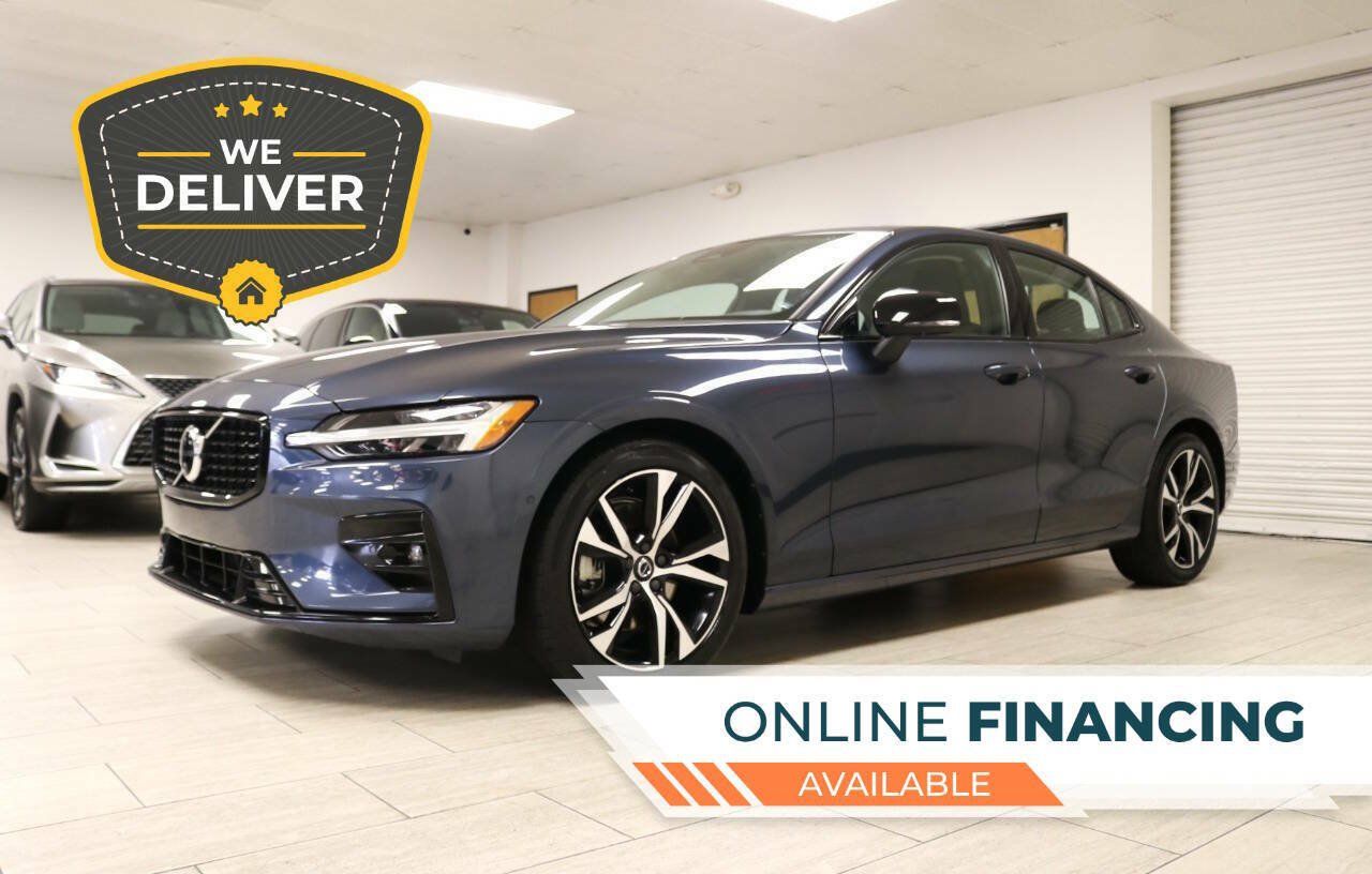 Used 2024 Volvo S60 B5 Plus FWD image 1