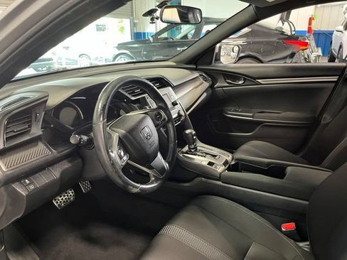 Used 2018 Honda Civic Sport image 22