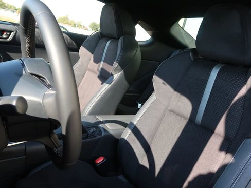 Used 2024 Toyota GR86 Premium image 18