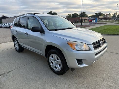 Used 2012 Toyota RAV4 4WD w/ Value Pkg image 3