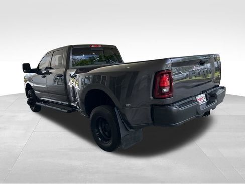Used 2025 RAM 3500 Tradesman AWD/4WD image 4