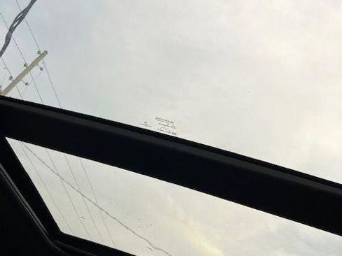 Used 2014 Jeep Grand Cherokee Overland w/ Advanced Technology Group image 20