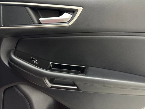 Used 2019 Ford Edge SEL w/ Equipment Group 201A FWD image 47