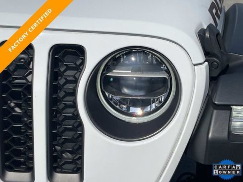 Used 2021 Jeep Gladiator Rubicon AWD/4WD image 9