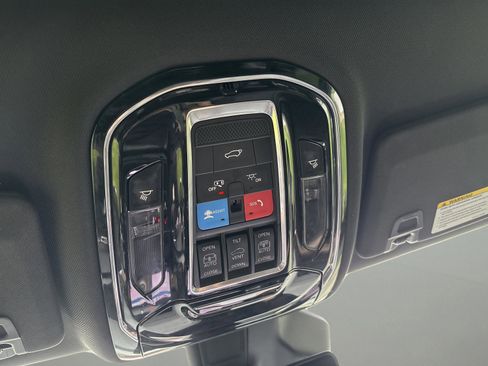 Used 2022 Jeep Grand Cherokee Summit image 15