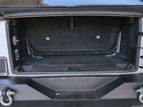 Used 2015 Jeep Wrangler Sport image 31