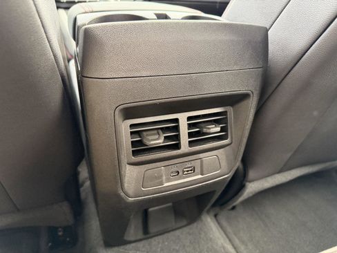 Used 2023 Chevrolet Colorado Z71 w/ Z71 Convenience Package 2 AWD/4WD image 9