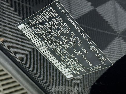 Used 2025 Volkswagen Atlas SE image 12