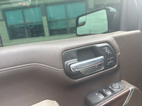 Used 2021 GMC Sierra 1500 SLT AWD/4WD image 12