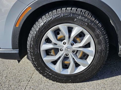 Used 2025 Honda CR-V LX image 9
