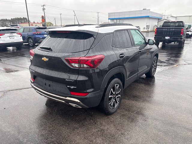 Used 2023 Chevrolet TrailBlazer ACTIV AWD/4WD image 3