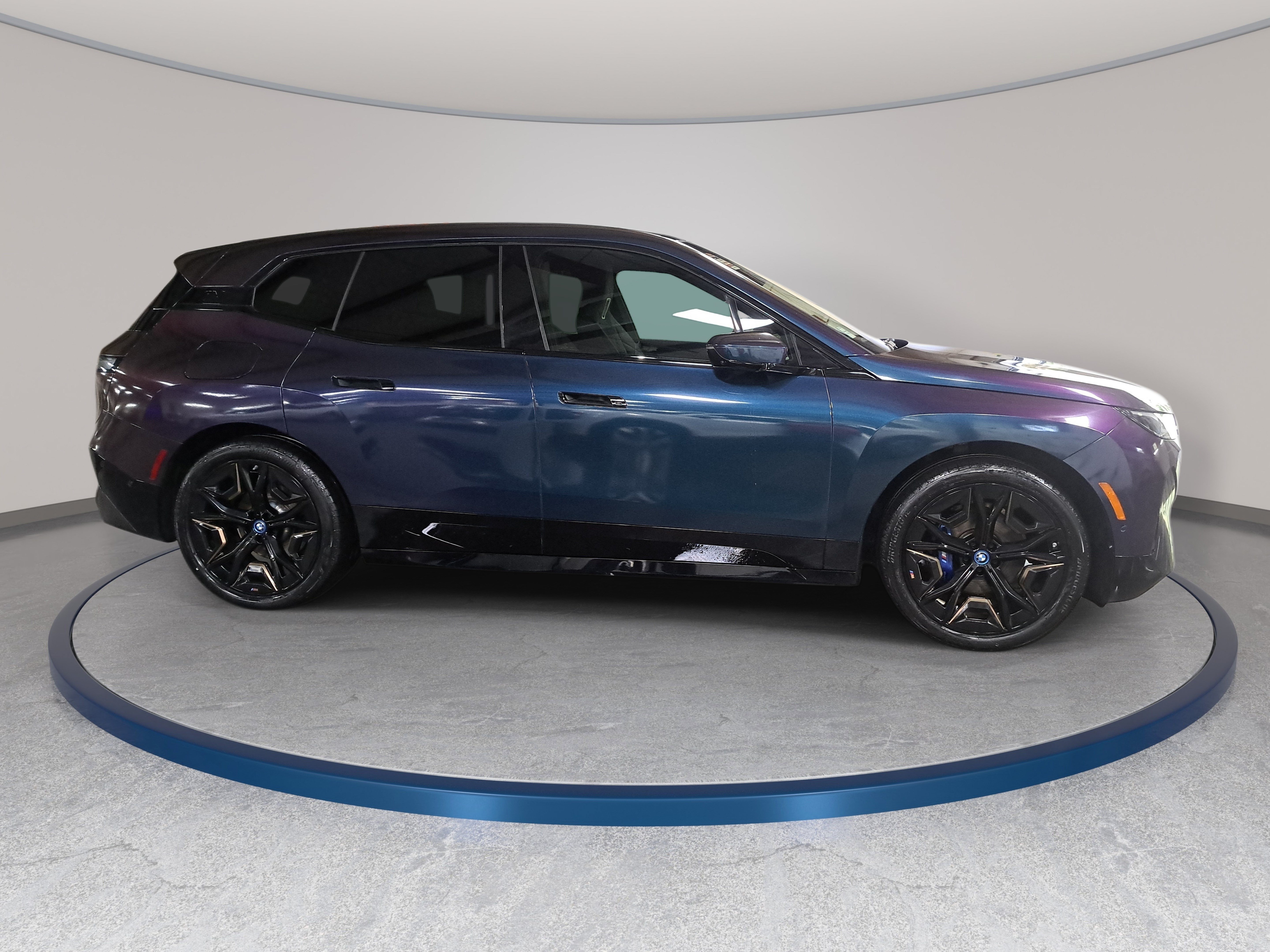Certified 2023 BMW iX M60 AWD/4WD image 5