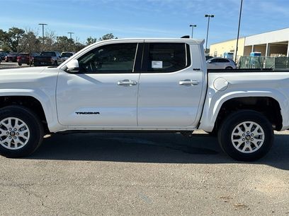 New 2026 Toyota Tacoma SR5