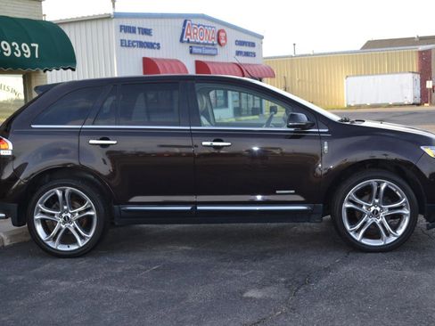 Used 2015 Lincoln MKX AWD w/ Equipment Group 102A image 11