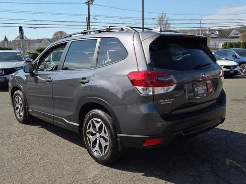 Used 2023 Subaru Forester Premium AWD/4WD image 7