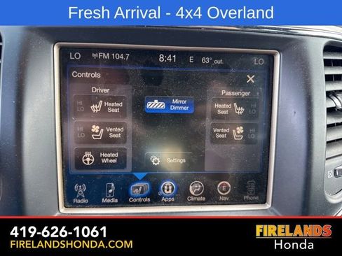 Used 2014 Jeep Grand Cherokee Overland w/ Advanced Technology Group AWD/4WD image 23