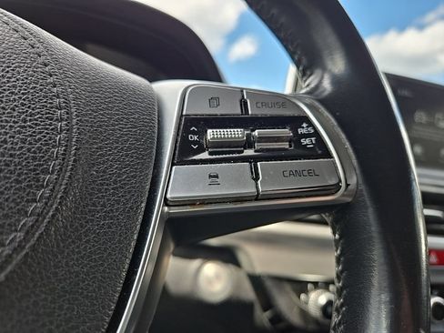 Used 2021 Kia Telluride LX AWD/4WD image 15