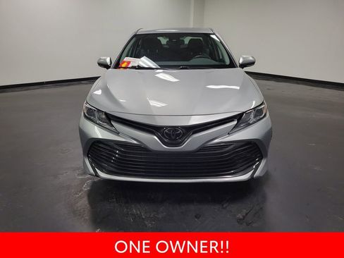 Used 2020 Toyota Camry LE w/ Convenience Package image 3