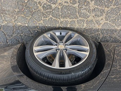 Used 2022 Chevrolet Malibu LT FWD image 9