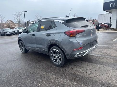 Used 2022 Buick Encore GX Essence image 8