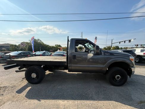 Used 2014 Ford F250 XL w/ Power Equipment Group AWD/4WD image 5