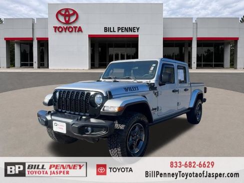 Used 2023 Jeep Gladiator Sport AWD/4WD image 1