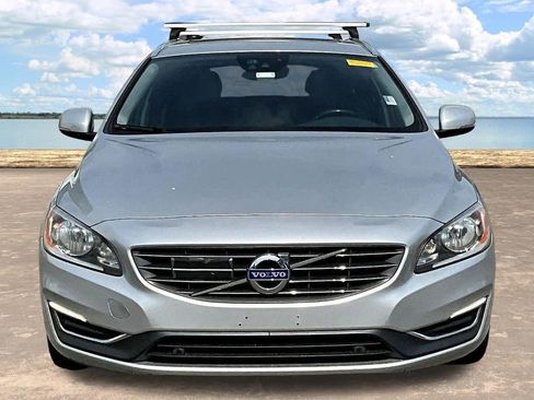 Used 2015 Volvo V60 T5 Premier image 5