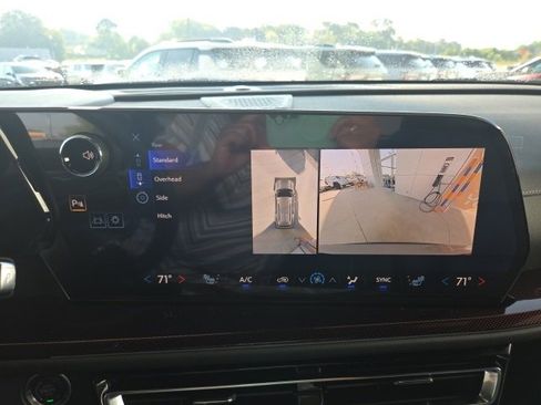 New 2026 Chevrolet Traverse Z71 w/ Enhanced Driving Package image 30