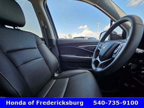 Certified 2025 Honda Ridgeline RTL image 30