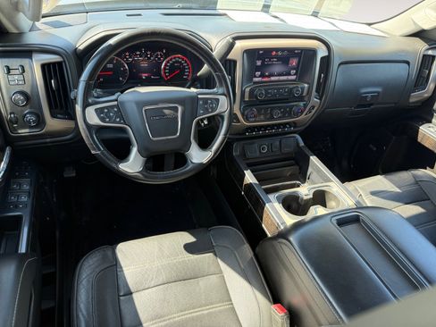 Used 2015 GMC Sierra 2500 Denali w/ Duramax Plus Package AWD/4WD image 15