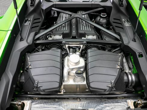 Used 2024 Lamborghini Huracan Tecnica RWD image 9