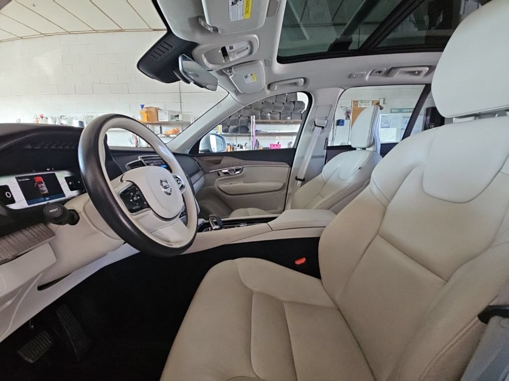Used 2023 Volvo XC90 B6 Plus w/ Protection Package Premier AWD/4WD image 24