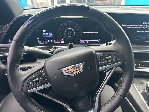 Used 2024 Cadillac Escalade Sport w/ LPO, ONYX Package image 8