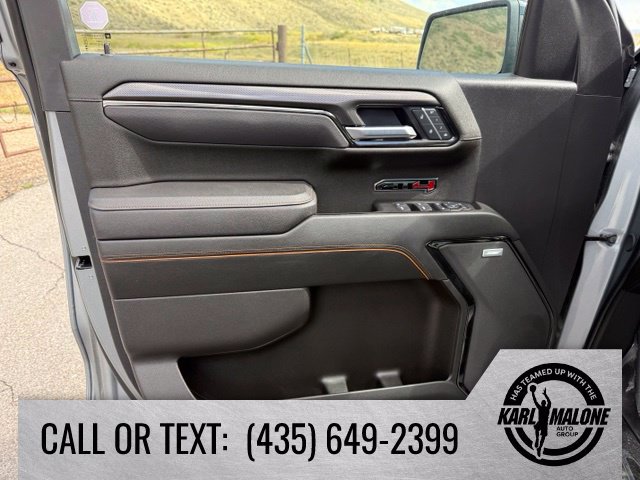 Used 2025 GMC Sierra 1500 AT4 w/ Technology Package AWD/4WD image 14