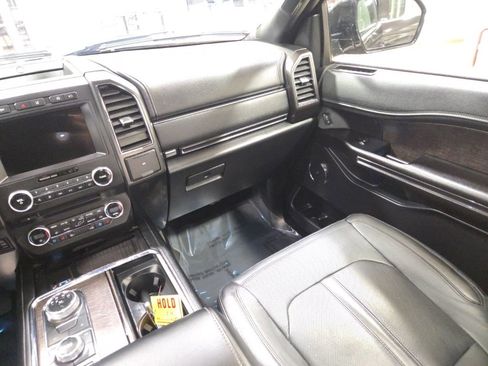 Used 2018 Ford Expedition Limited w/ Equipment Group 302A image 19