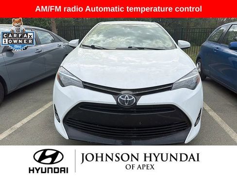 Used 2019 Toyota Corolla LE image 2
