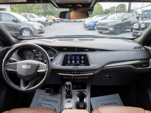 Used 2020 Cadillac XT4 Sport AWD/4WD image 3