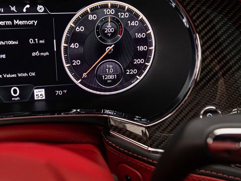 Used 2022 Bentley Flying Spur Plug-In Hybrid image 53