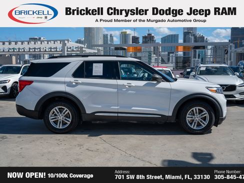 Used 2023 Ford Explorer XLT w/ Equipment Group 202A image 4