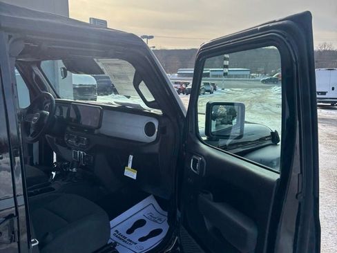 New 2026 Jeep Wrangler Unlimited Sport image 18