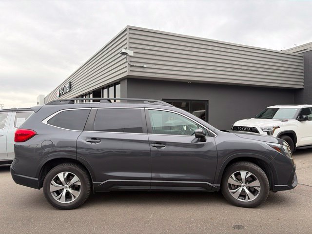 Used 2023 Subaru Ascent Premium w/ Convenience Package AWD/4WD image 2