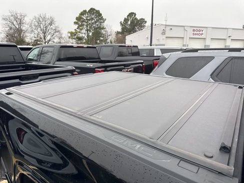 Used 2023 GMC Sierra 1500 Denali image 8