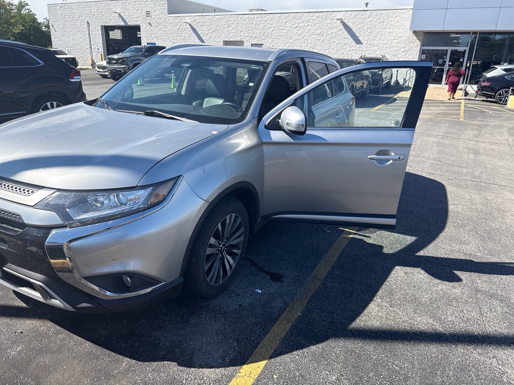 Used 2020 Mitsubishi Outlander SEL FWD image 4