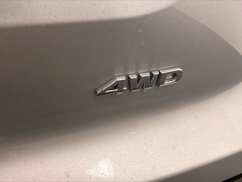 Certified 2025 Nissan Pathfinder SV image 7