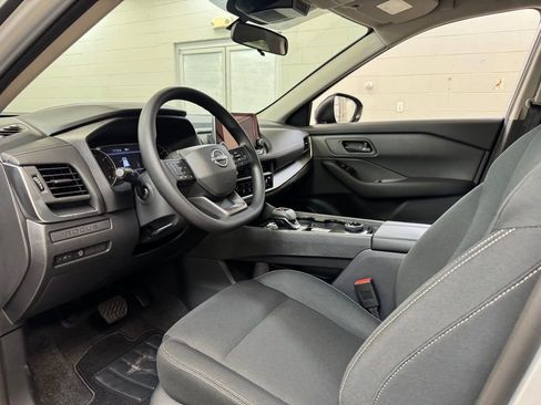 Certified 2025 Nissan Rogue S AWD/4WD image 12