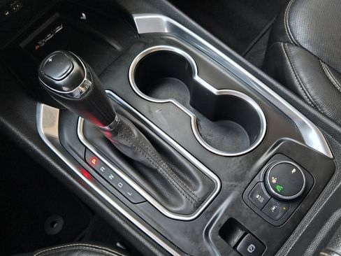 Used 2020 Chevrolet Traverse Premier w/ Redline Edition image 15