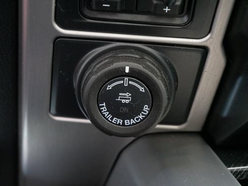 Certified 2022 Ford F350 Platinum w/ FX4 Off-Road Package image 17