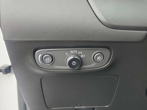Used 2023 Buick Encore GX Preferred w/ Cold Weather Comfort Package AWD/4WD image 22